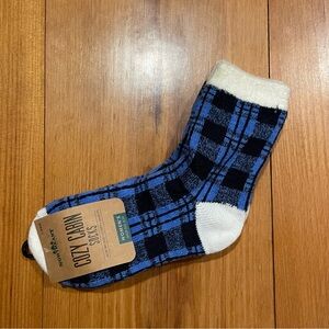 Northeast Outfitters Neo Cozy Cabin Buffalo Plaid Crew Socks